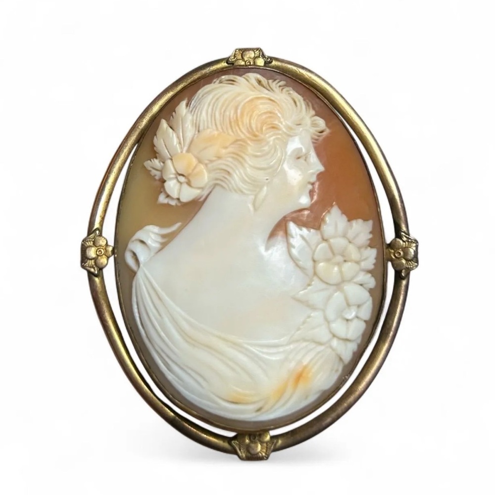 Antique Victorian H. H. Curtis & Co. Gold Filled Shell Cameo